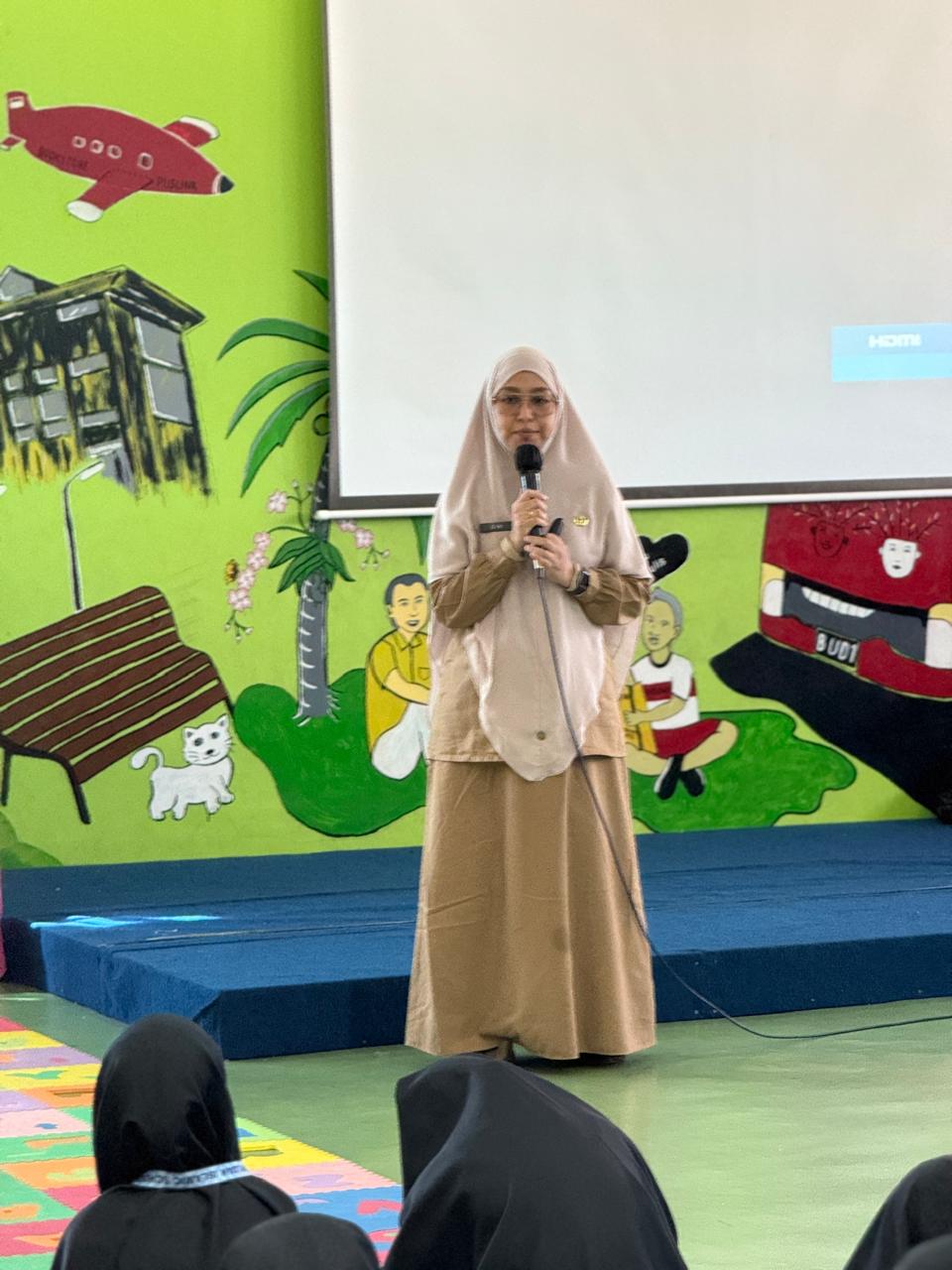 Wisata LiterAsyik Ke Perpustakaan Jakarta Timur Bersama Al-Wildan Islamic School 10 Jakarta